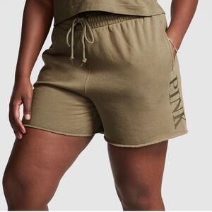 NWOT Victoria’s Secret PINK 5” Everyday Fleece Sweat Short